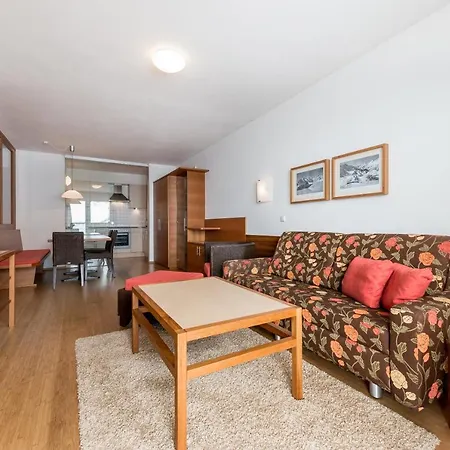 Montana Apartment *