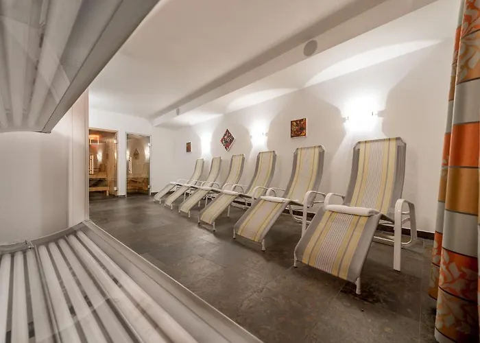 蒙大拿州木屋酒店 *